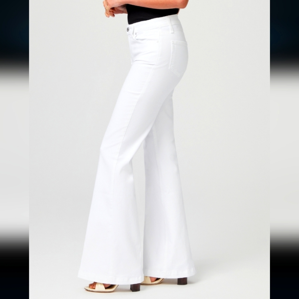 PAIGE Denim Genevieve Flare Jeans - Crisp White (Size 26)